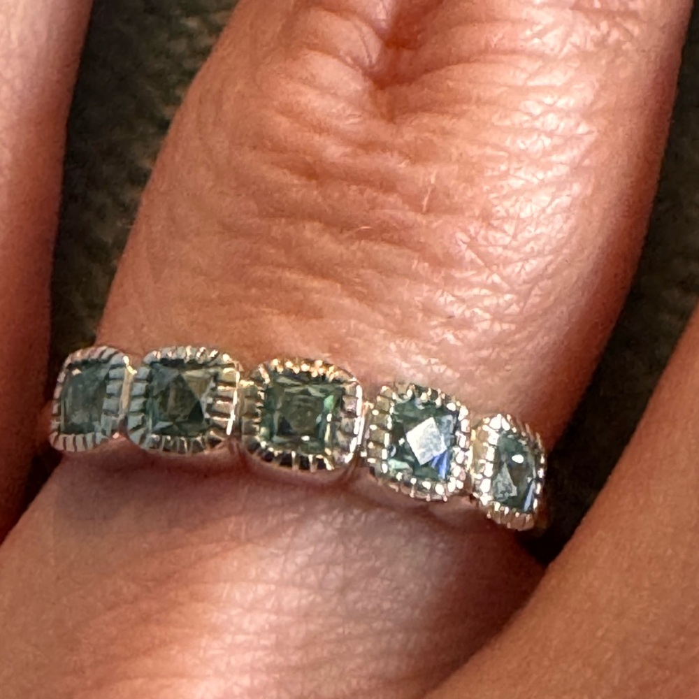 Elegant Silver and Cyan Moissanite Ring 10k white gold size 6.25